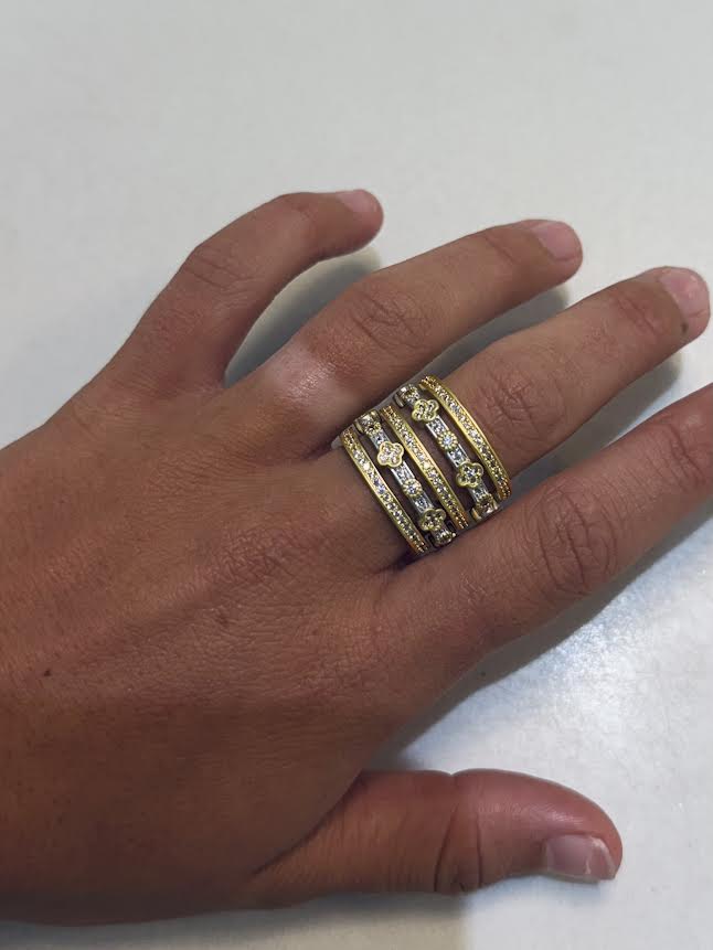Pave Flower Ring Stack