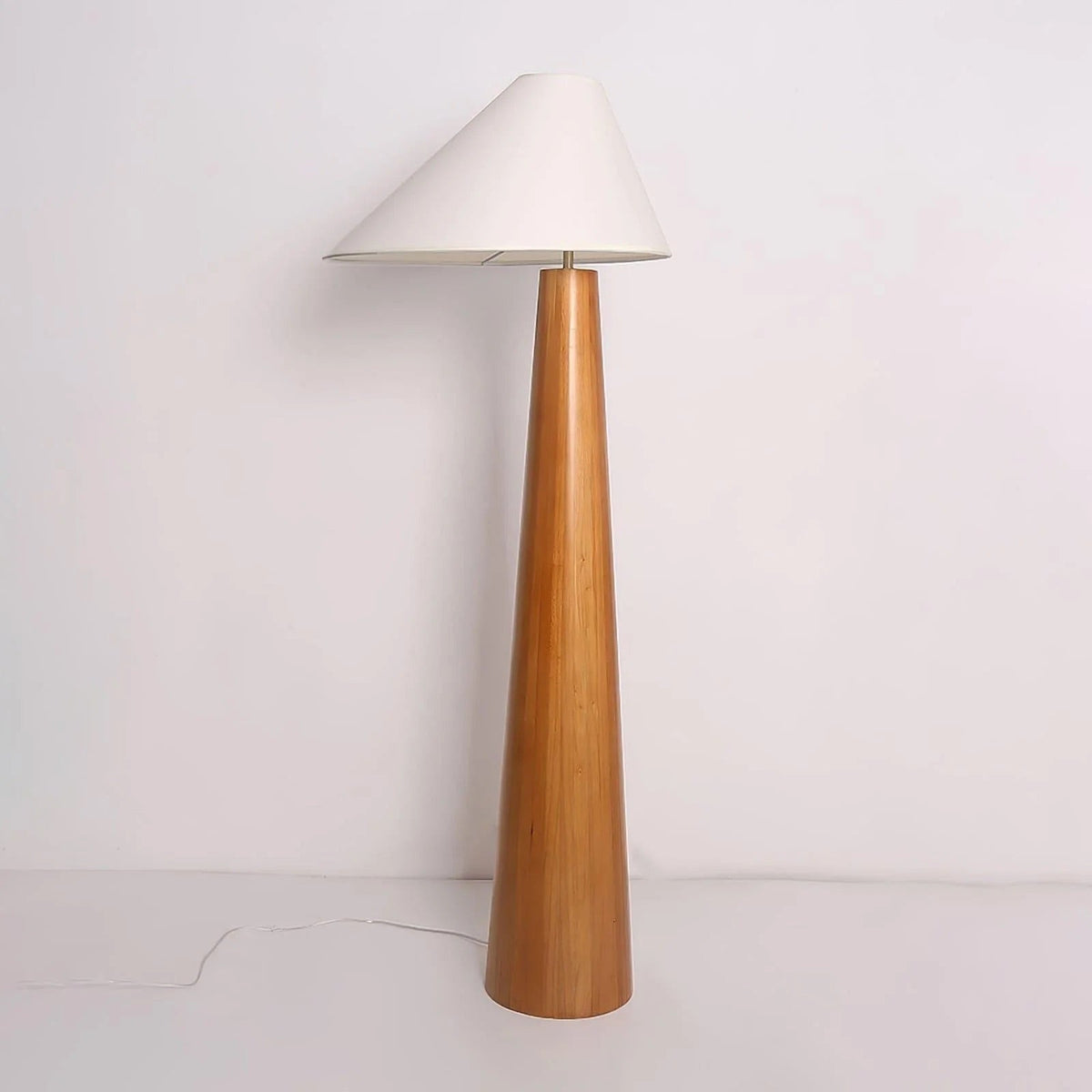 ArtZ® Oak Whisper Floor Lamp