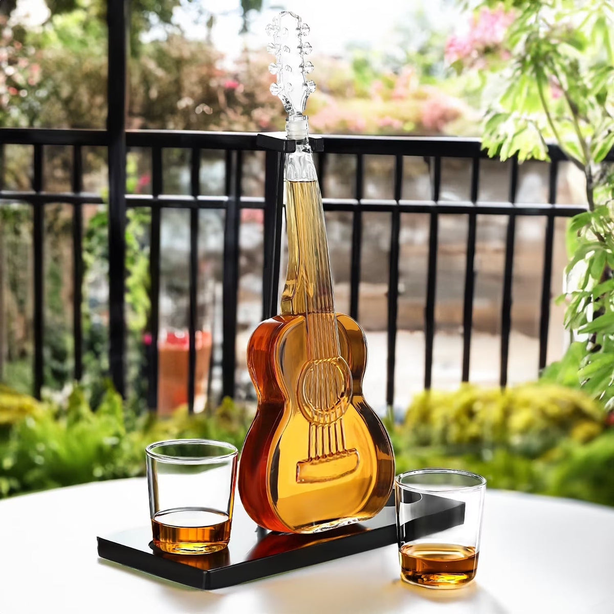 ArtZ® Rock ’n Pour Guitar Decanter Set