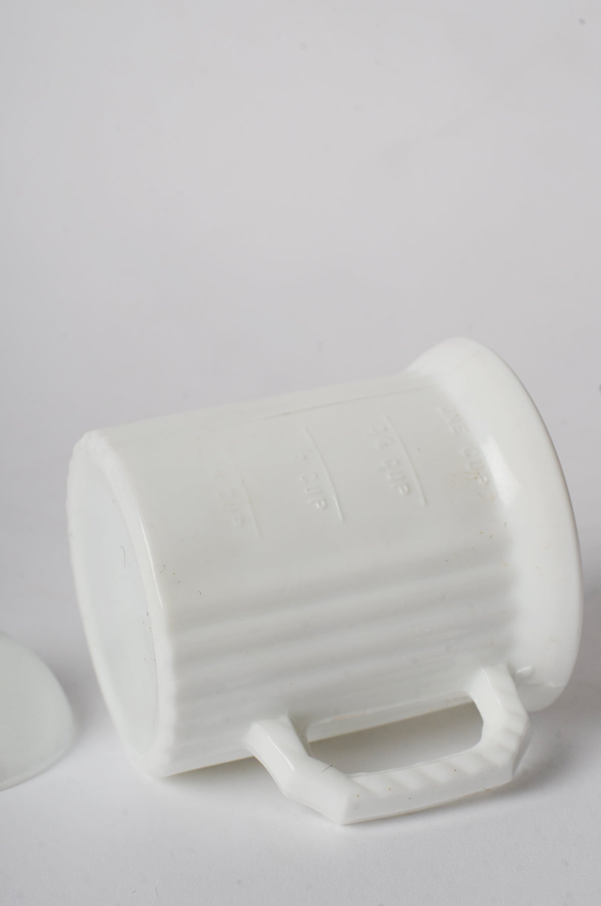 Milk Measuring Jar w/Lid