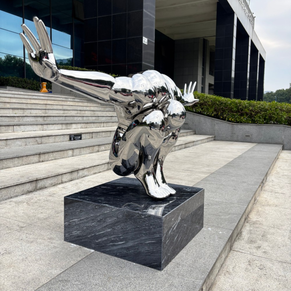 ArtZ® Silent Motion Stainless Steel Sculpture
