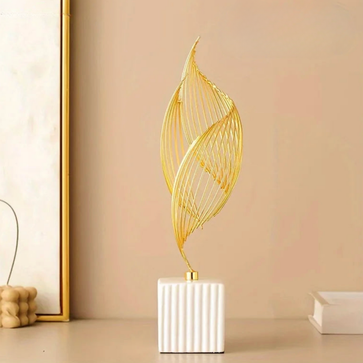 ArtZ® Nordic Aura Sculpture