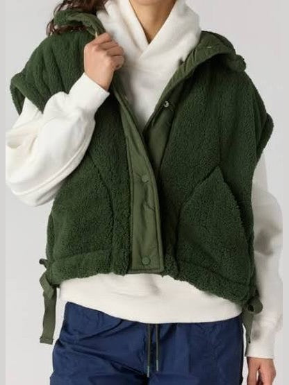 Scout It Out Vest - Ivy