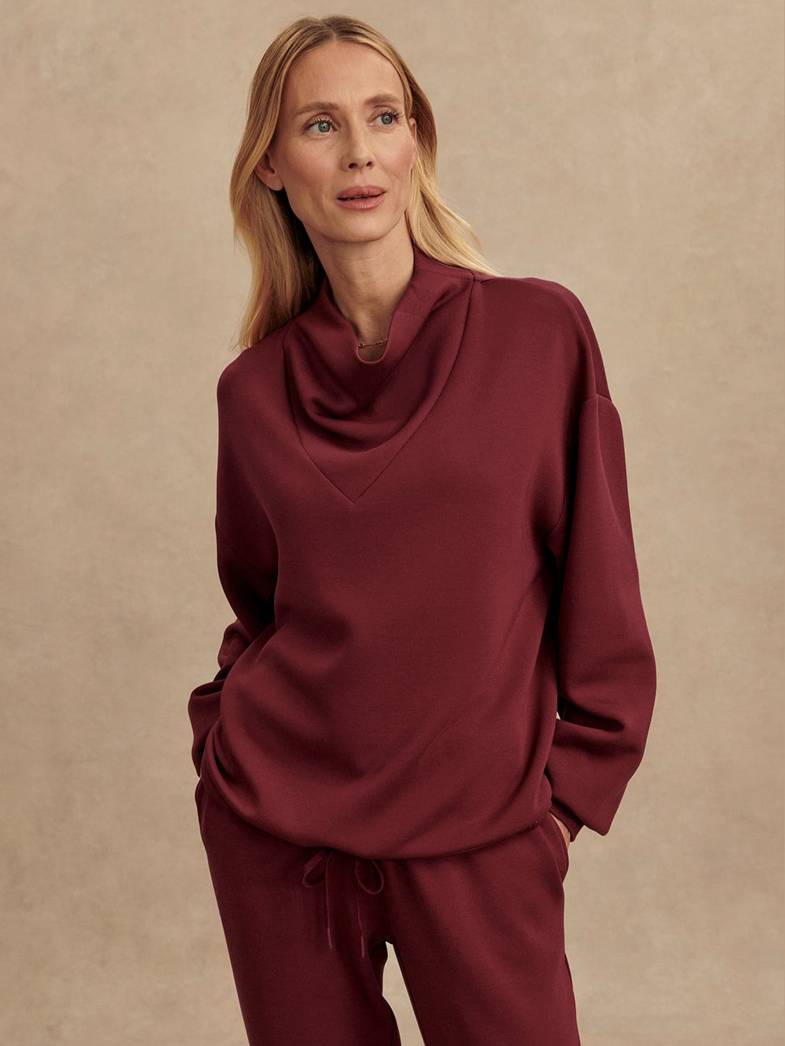 Betsy Sweatshirt - New Maroon